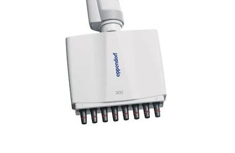 Micropipeta Eppendorf Research® Plus - 10-100µL - 8 canais (3122000035)